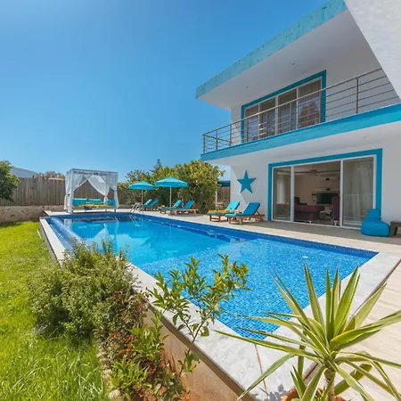 Doga Manzarali Korunakli Sura Villa *